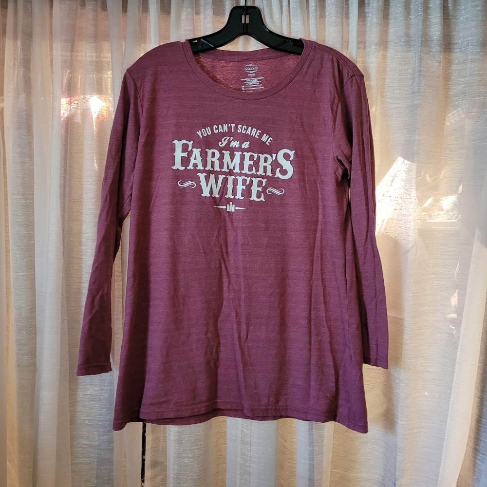 Case "Farmers Wife" long sleeve shirt